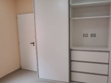 VENTA - CASA 2 HABITACIONES - ZONA ZANNI & JORGE NEWERY