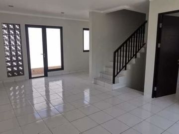 Rumah baru renov total cluster dayana summarecon gedebage