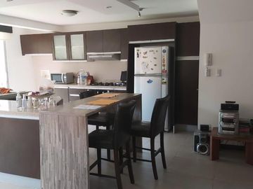 VENDO LINDA CASA VIA INTERVALLES