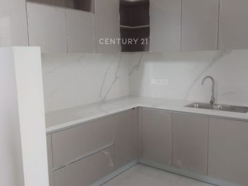 Rumah Tinggal 3  Lt Unit Baru Di Bukit Podomoro Duren Sawit S8382