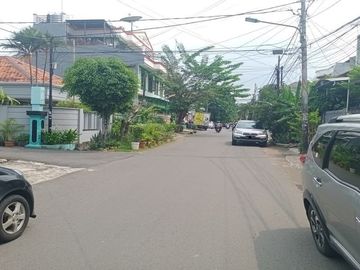 DISEWA : Rumah hadap Timur 5KT di Tanjung Duren, Jakarta Barat (GA20239-CS)