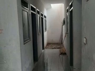 Rumah beserta kost Menur Pumpungan Surabaya