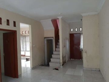 Rumah beserta kost Menur Pumpungan Surabaya