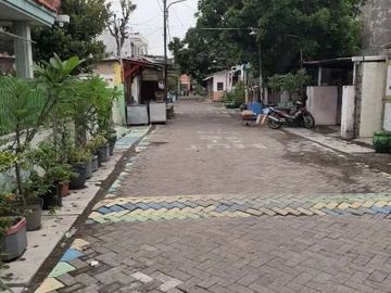 Rumah beserta kost Menur Pumpungan Surabaya