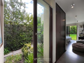 Casa en Venta en Av Jose Rabat - Piedra Roja