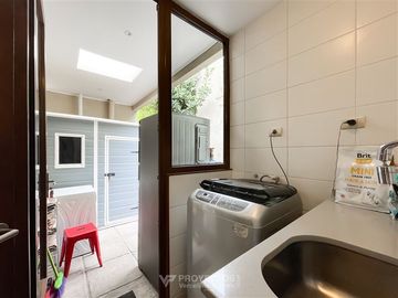 Casa en Venta en Av Jose Rabat - Piedra Roja