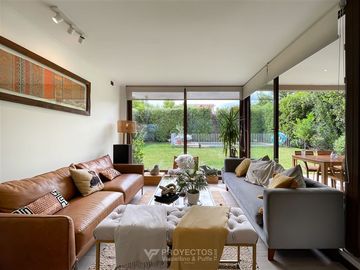 Casa en Venta en Av Jose Rabat - Piedra Roja