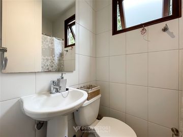 Casa en Venta en Av Jose Rabat - Piedra Roja