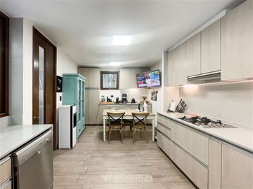 Casa en Venta en Av Jose Rabat - Piedra Roja