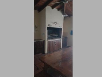 VENDO CASA DE CORTE CAMPESTRE