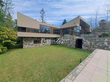 Casa en Venta en Carlos Peña Otaegui