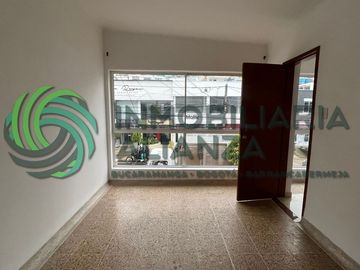 local en arriendo en cabecera del llano. Cod A16205