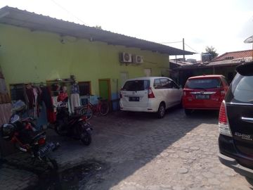 Jual rumah kost aktif jalan dukuh kupang timur