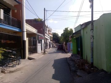 Jual rumah kost aktif jalan dukuh kupang timur