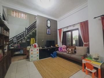 BUC DI JUAL RUMAH 2 LANTAI SIAP HUNI CANTIK VIEW SAWAH