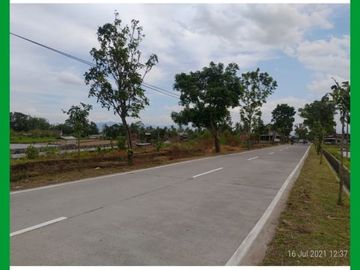 Pekarangan Mangku Jalan Blabak-Mungkid; 122m, SHM