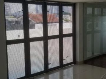 TURUN HARGA !! RUMAH SIAP HUNI di Janur Elok Residence ,NEGO