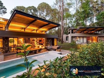 Venta de casa en Avándaro, Valle de Bravo