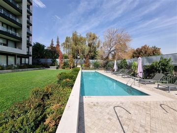 Departamento en venta de 1 dorm en Lo Barnechea - SEMI NUEVO