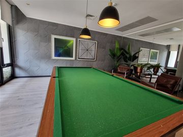 Departamento en venta de 1 dorm en Lo Barnechea - SEMI NUEVO