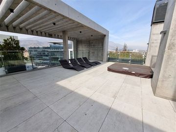 Departamento en venta de 1 dorm en Lo Barnechea - SEMI NUEVO