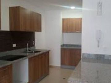 Venta de Suite por Estrenar 63 m². Colon y Amazonas