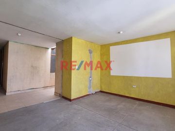 Tu Nuevo Hogar en Urbanización Las Brisas Chiclayo
Vive en la tranquilidad de Urbanización Las Brisas en una casa de 2 pisos.

Características prin