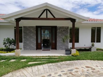 casa en venta en condiminio castilla real. Cod V596