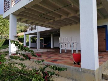 casa en venta en condiminio castilla real. Cod V596