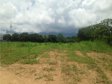 TERRENO COMERCIAL CON EXCELENTE UBICACION