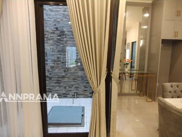 RN Ready Stok Rumah 2 Lantai Mewah Dekat summarecon Bekasi (king)
