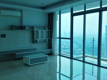 3 BR Winsor Apartment