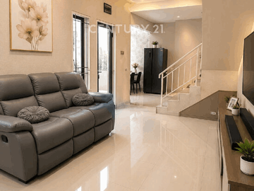 DIJUAL RUMAH DI GOLDEN PALM (DEPAN CITRA5)