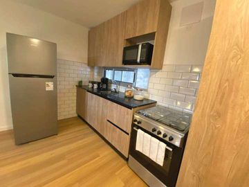 Funcional apartamento de 2 dormitorios con terraza en barrio Tres Cruces, Montevideo