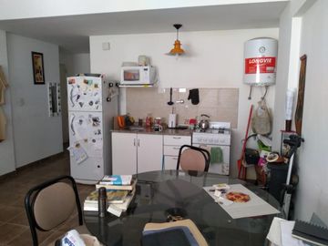 OPORTUNIDAD. MONOAMBIENTE 5 AÑOS, 44m2, BALCON , APTO PROFESIONAL