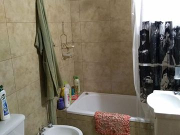 OPORTUNIDAD. MONOAMBIENTE 5 AÑOS, 44m2, BALCON , APTO PROFESIONAL
