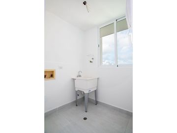 SE VENDE APARTAMENTO EN VIA ESPAÑA 3 RECAMARAS $ 206,000
