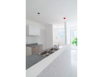 SE VENDE APARTAMENTO EN VIA ESPAÑA 3 RECAMARAS $ 206,000