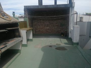 Casa PH en venta en Gerli Este