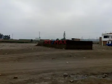 Este Terreno (Mz M, Lote 12) está ubicado en la mejor zona de la hermosa Ciudad de la Provincia de Barranca ( Norte Chico). Se encuentra a 5 minutos d