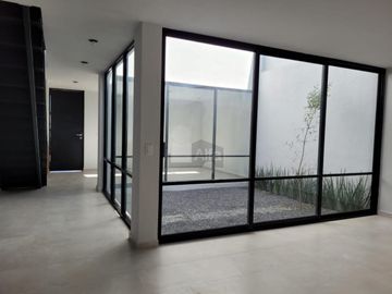 Casa en venta en Privada Forja Real en Fuerte Ventura, San Luis Potosí