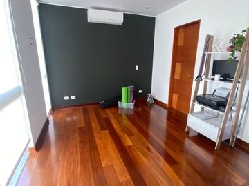 Vendo hermosa casa en La Planicie