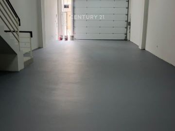Disewakan Gudang N Office 2 Lantai Di Bizpark Pulo Gadung Jakarta