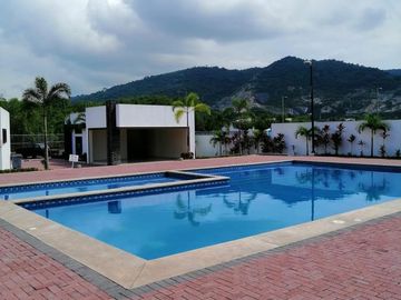 Casa - Vía a la Costa