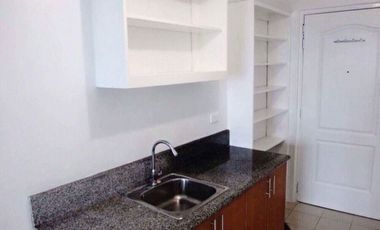 FOR SALE: Studio unit in Grand Towers Manila