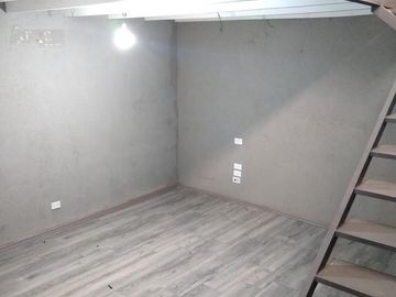 AMPLIO LOCAL y VIVIENDA DE 3 AMBIENTES COMODOS, CON PATIO y TERRAZA
