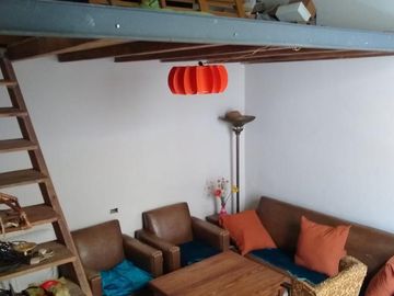 AMPLIO LOCAL y VIVIENDA DE 3 AMBIENTES COMODOS, CON PATIO y TERRAZA