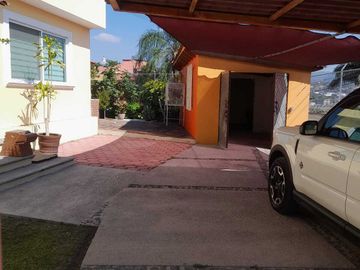 CASA EN VENTA EN BURGOS BUGAMBILIAS ,TEMIXCO , MORELOS.