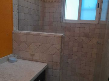 CASA EN VENTA EN BURGOS BUGAMBILIAS ,TEMIXCO , MORELOS.