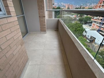 apartamento en arriendo en las vegas. Cod A9433860